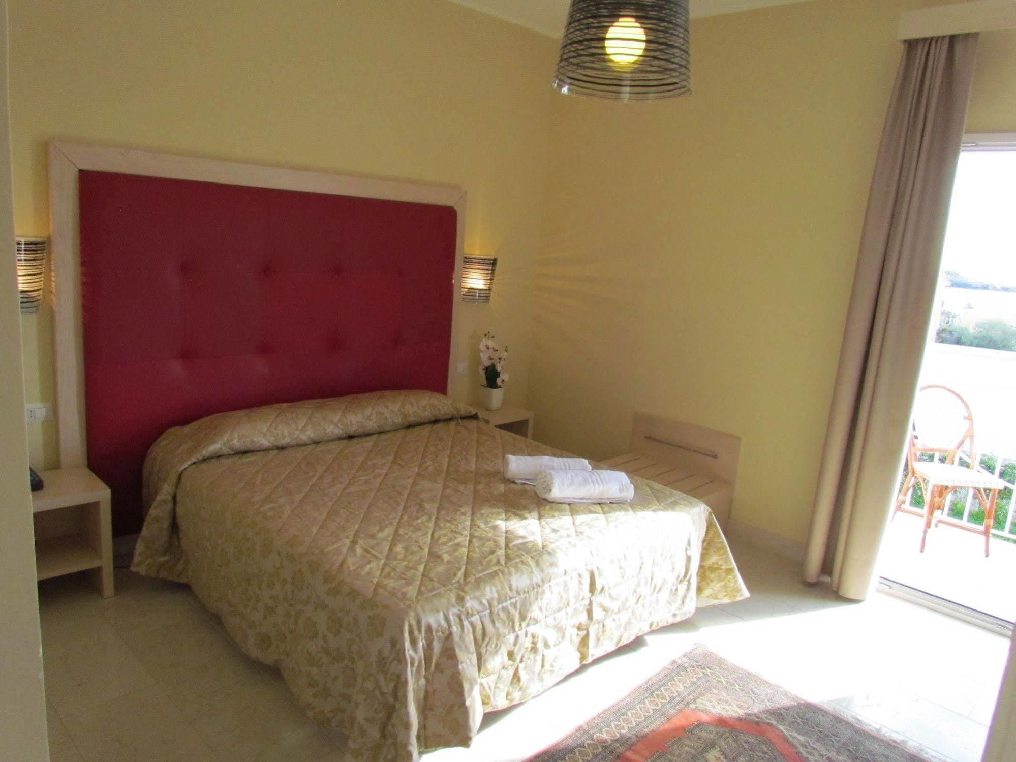 Hotel Sole Lampedusa Esterno foto